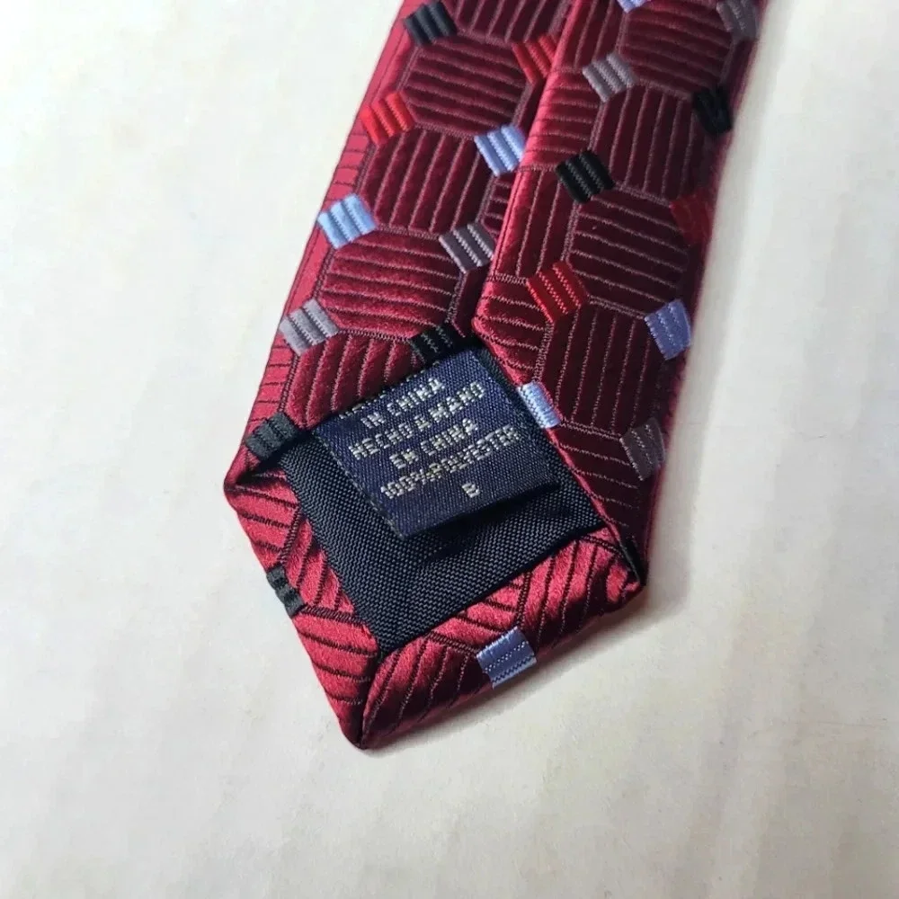 Van Heusen Men's Geometric Pattern Necktie *
